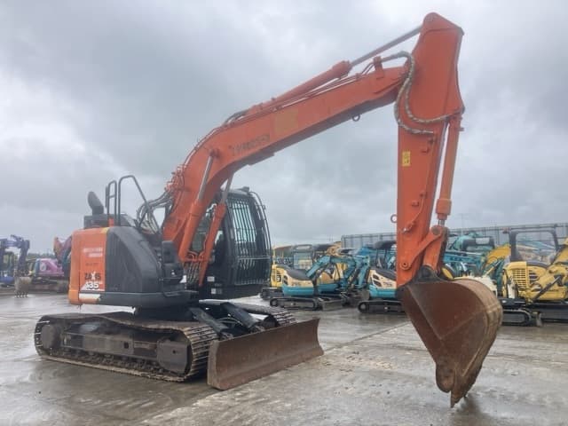 EXCAVATOR — Auction (lot 8451-355)