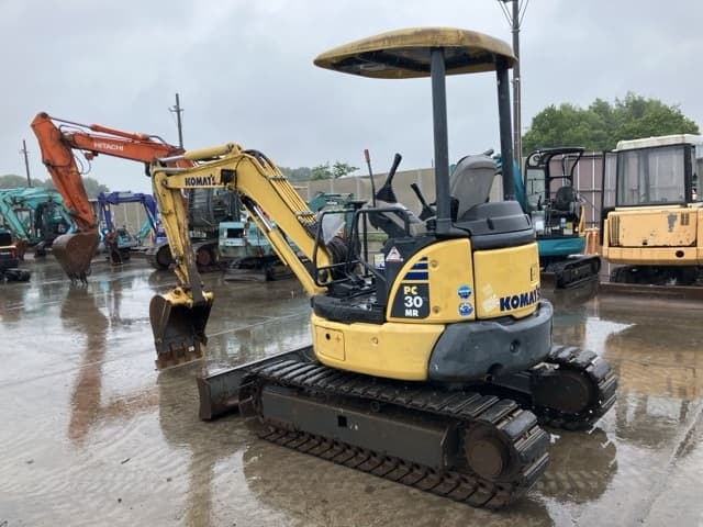 MINI EXCAVATOR — Auction (lot 8451-356)