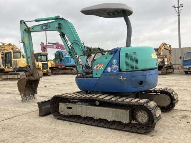 MINI EXCAVATOR — Auction (lot 8451-357)