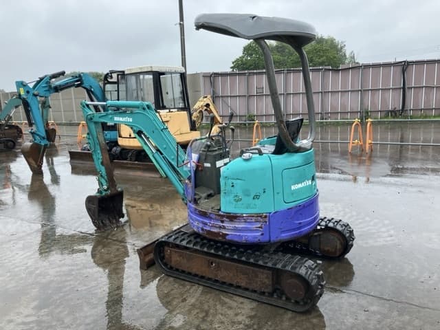 MINI EXCAVATOR — Auction (lot 8451-359)