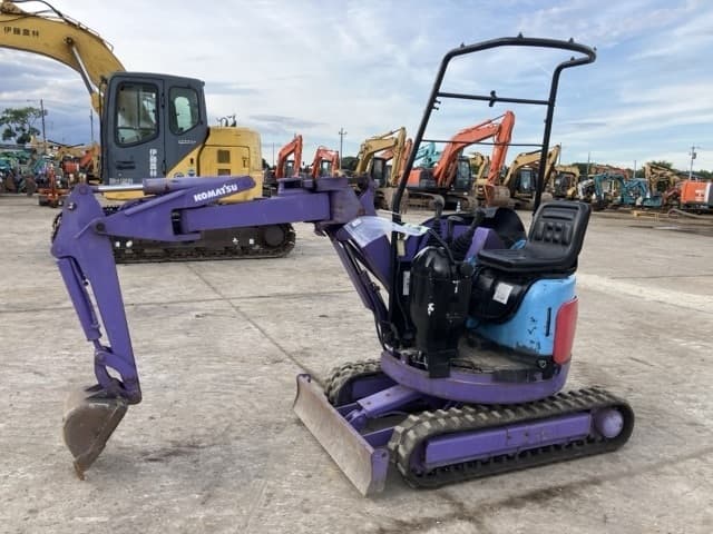 MINI EXCAVATOR — Auction (lot 8451-361)