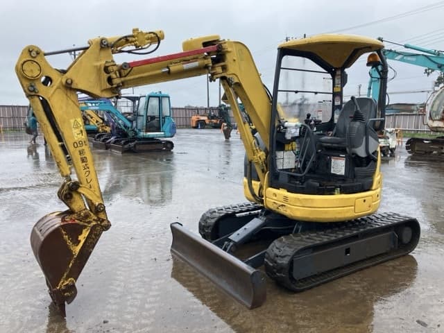 MINI EXCAVATOR — Auction (lot 8451-364)
