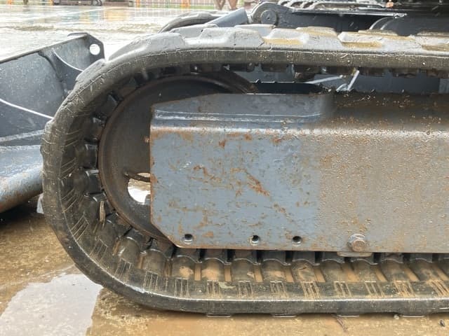 MINI EXCAVATOR — Auction (lot 8451-364)