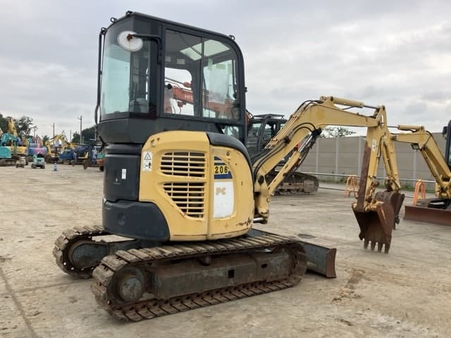 MINI EXCAVATOR — Auction (lot 8451-369)