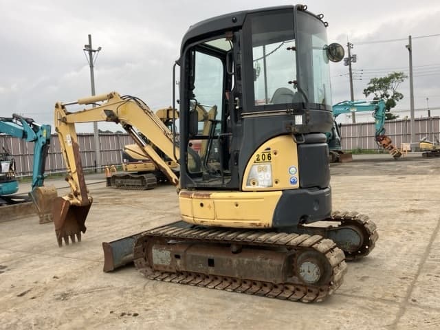 MINI EXCAVATOR — Auction (lot 8451-369)