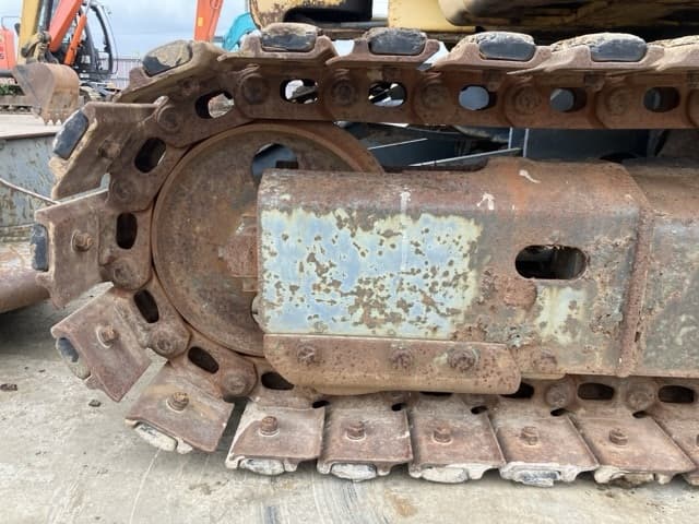 MINI EXCAVATOR — Auction (lot 8451-369)