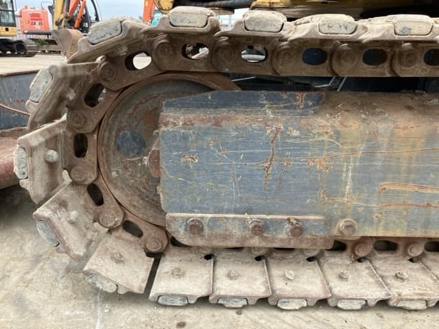 MINI EXCAVATOR — Auction (lot 8451-370)