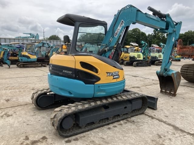 MINI EXCAVATOR — Auction (lot 8451-371)