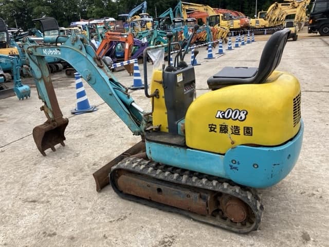 MINI EXCAVATOR — Auction (lot 8451-375)