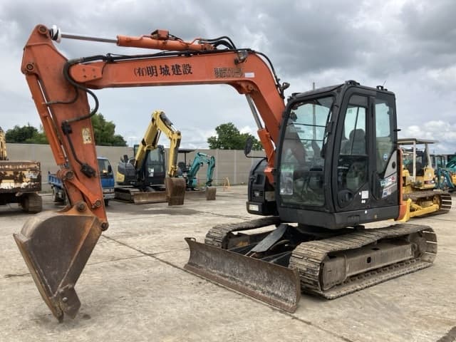 EXCAVATOR — Auction (lot 8451-376)