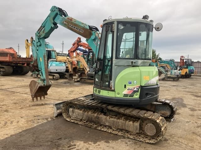 MINI EXCAVATOR — Auction (lot 8451-384)