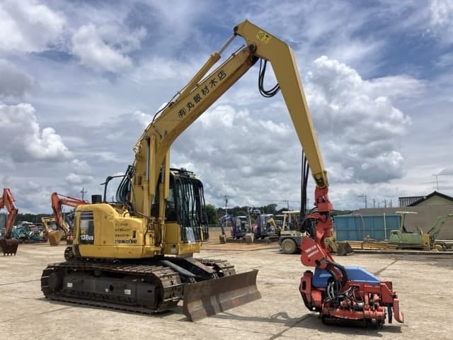 EXCAVATOR — Auction (lot 8451-385)