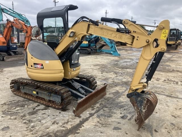 MINI EXCAVATOR — Auction (lot 8451-387)