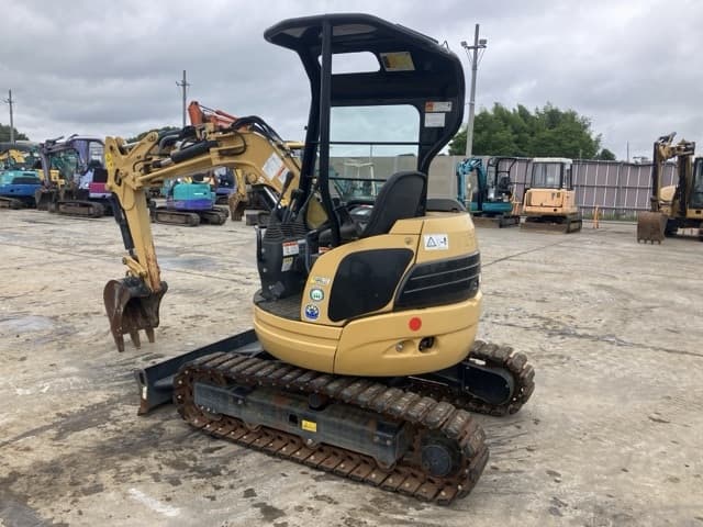 MINI EXCAVATOR — Auction (lot 8451-387)