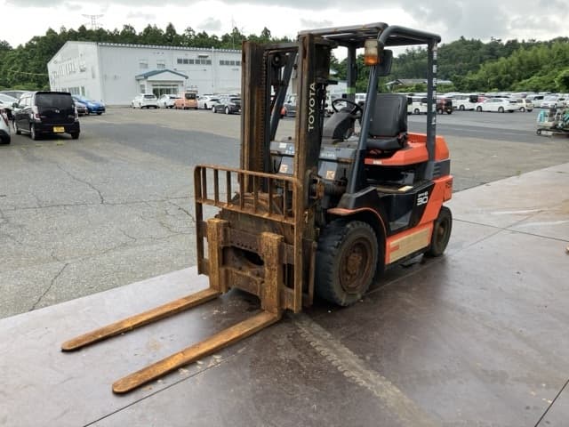 Battery Forklift — Auction (lot 8451-39001)