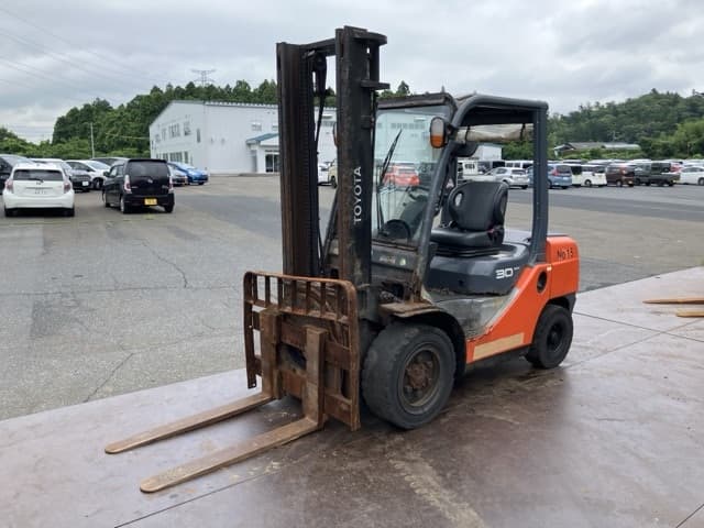 Forklift — Auction (lot 8451-39004)