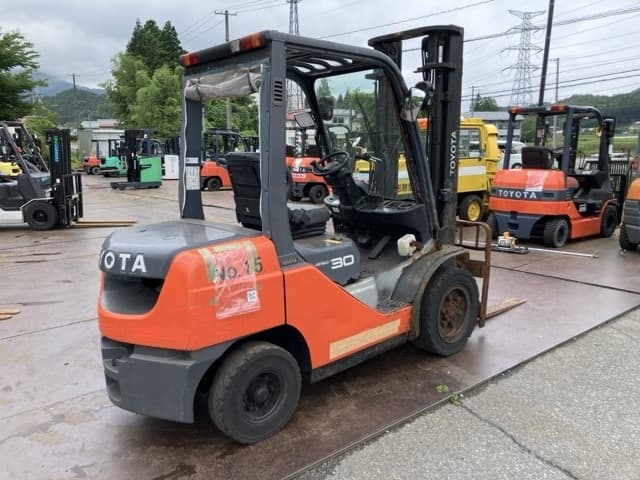 Forklift — Auction (lot 8451-39004)