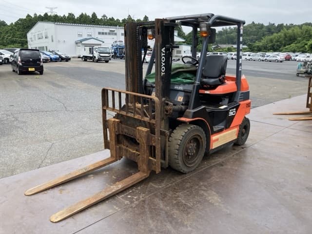 Battery Forklift — Auction (lot 8451-39007)