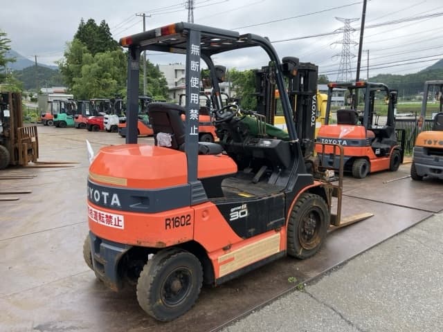 Battery Forklift — Auction (lot 8451-39007)