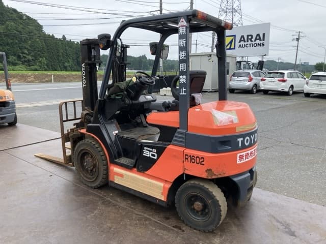 Battery Forklift — Auction (lot 8451-39007)