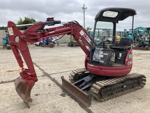 MINI EXCAVATOR — Auction (lot 8451-391)