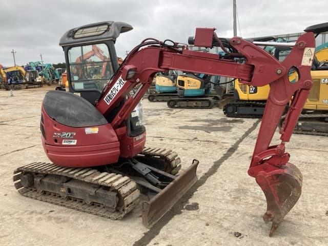 MINI EXCAVATOR — Auction (lot 8451-391)