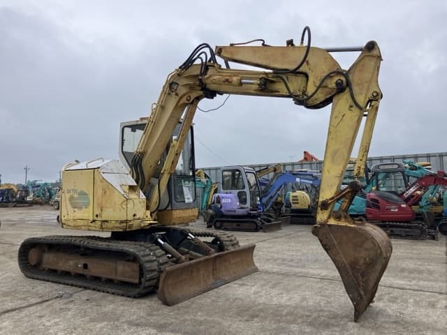 EXCAVATOR — Auction (lot 8451-396)