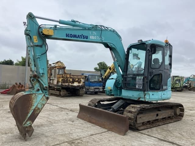 EXCAVATOR — Auction (lot 8451-399)
