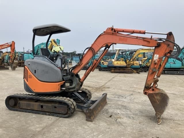 MINI EXCAVATOR — Auction (lot 8451-4)