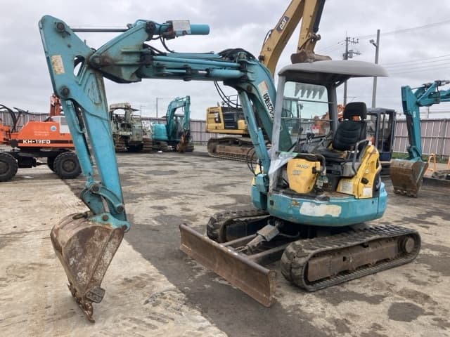 MINI EXCAVATOR — Auction (lot 8451-404)