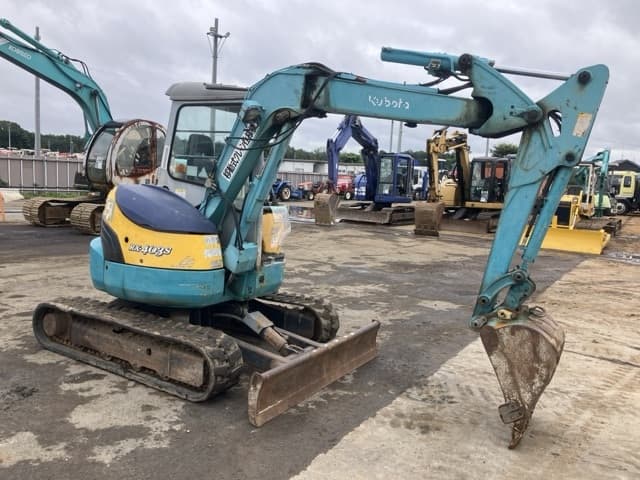 MINI EXCAVATOR — Auction (lot 8451-404)