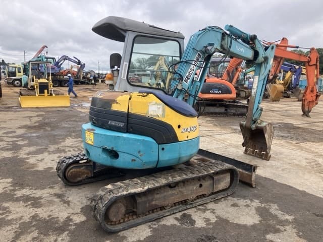 MINI EXCAVATOR — Auction (lot 8451-404)
