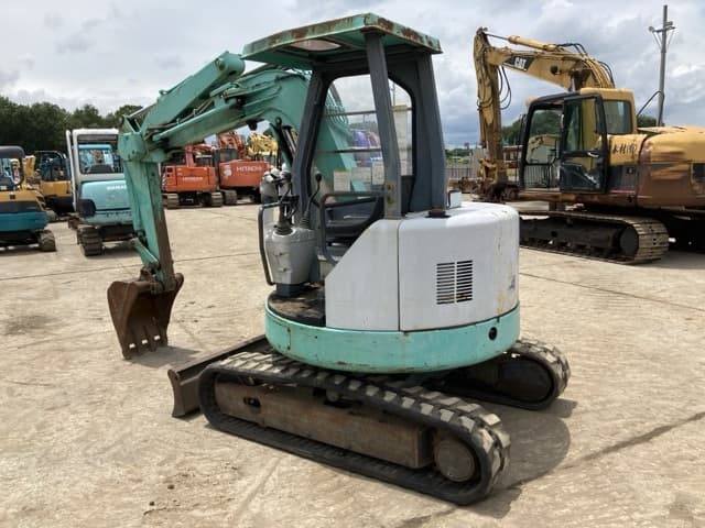 MINI EXCAVATOR — Auction (lot 8451-407)