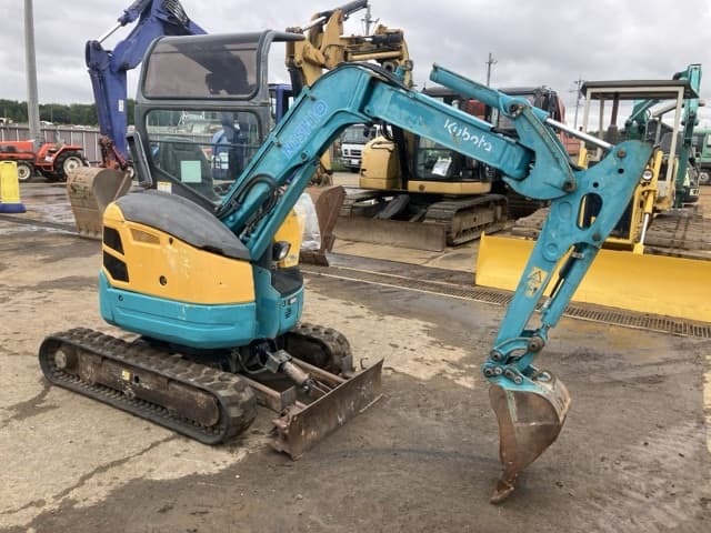 MINI EXCAVATOR — Auction (lot 8451-409)
