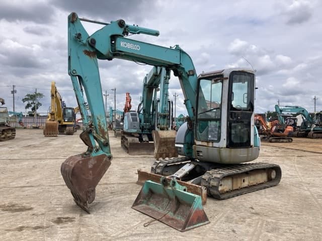 MINI EXCAVATOR — Auction (lot 8451-414)