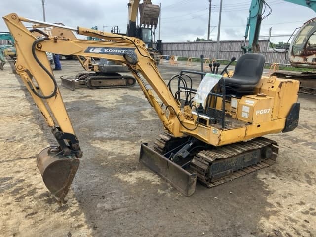 MINI EXCAVATOR — Auction (lot 8451-419)