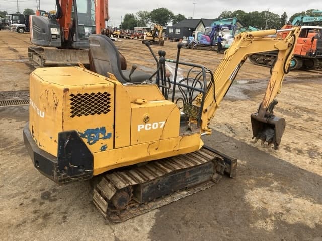 MINI EXCAVATOR — Auction (lot 8451-419)