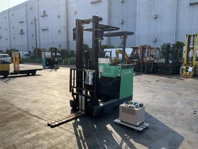 Reach Forklift — Auction (lot 8451-42001)