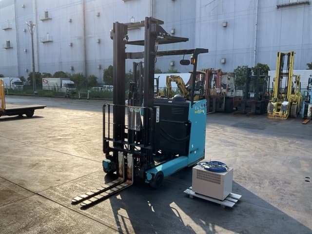 Reach Forklift — Auction (lot 8451-42002)