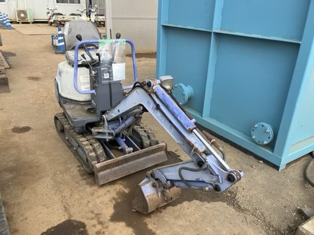 MINI EXCAVATOR — Auction (lot 8451-423)