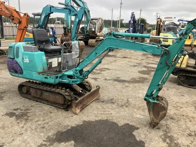 MINI EXCAVATOR — Auction (lot 8451-425)
