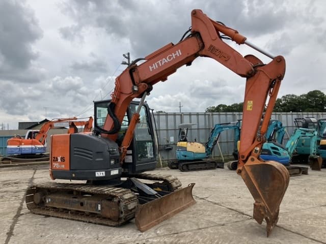 EXCAVATOR — Auction (lot 8451-426)