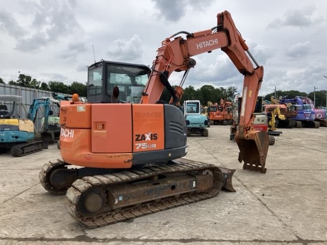 EXCAVATOR — Auction (lot 8451-426)