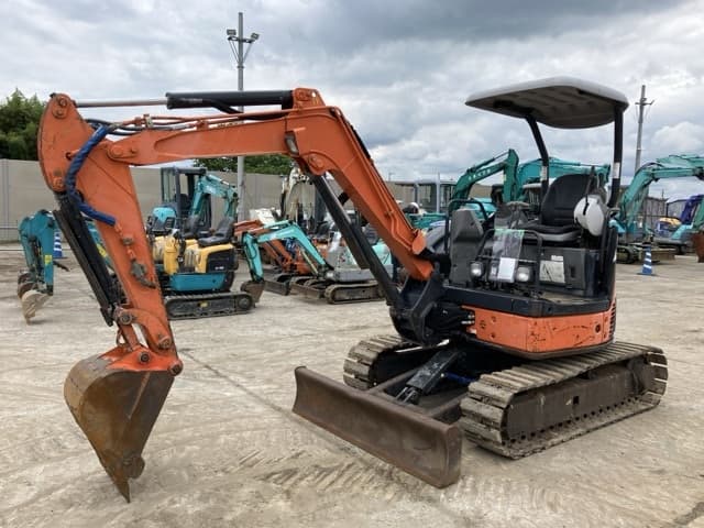 MINI EXCAVATOR — Auction (lot 8451-428)
