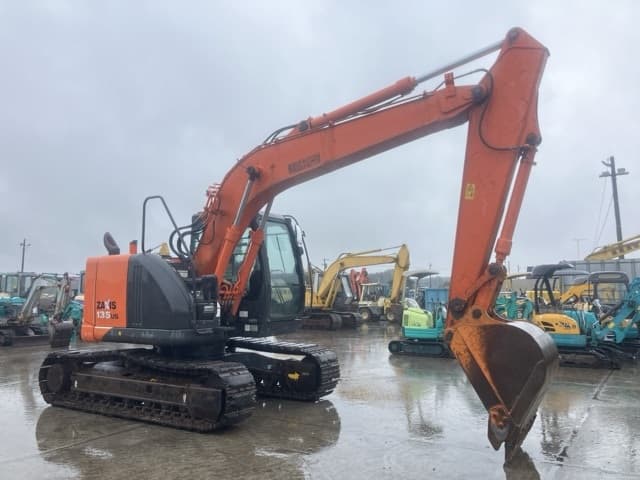 EXCAVATOR — Auction (lot 8451-43)