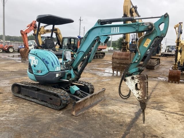 MINI EXCAVATOR — Auction (lot 8451-432)