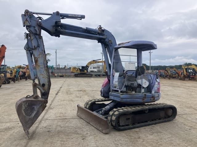 MINI EXCAVATOR — Auction (lot 8451-438)