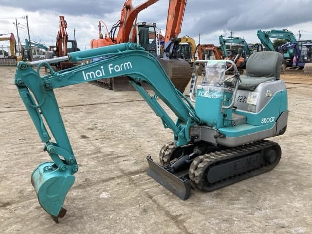 MINI EXCAVATOR — Auction (lot 8451-439)