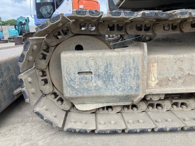 EXCAVATOR — Auction (lot 8451-441)