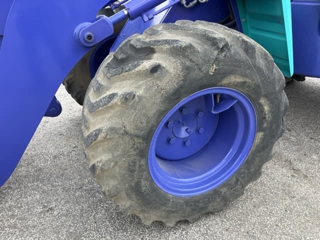 MINI WHEEL LOADER — Auction (lot 8451-442)